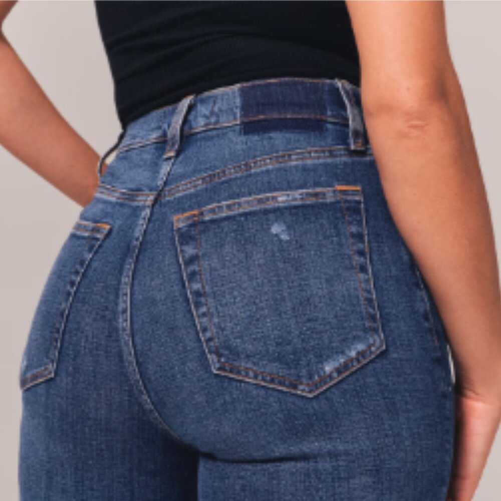 Ankle Straight Distressed Jeans